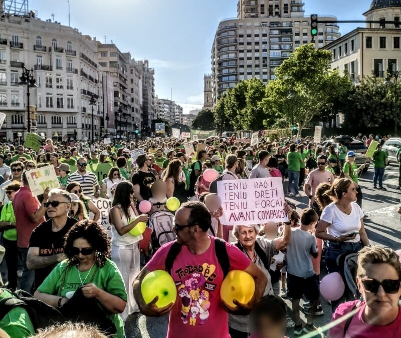 Alícia en el País de les Mentides